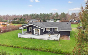 Awesome Home In Væggerløse With Sauna, Bogø By